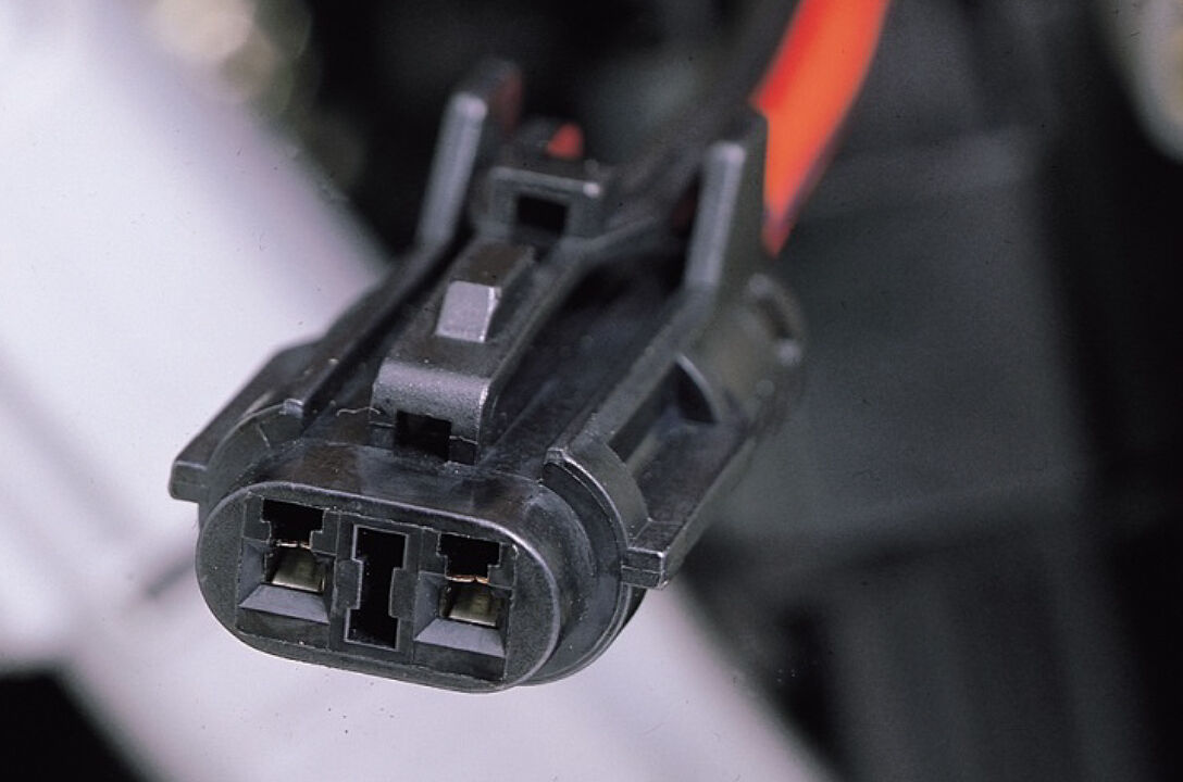 image of maintenance lamp and switch circuit