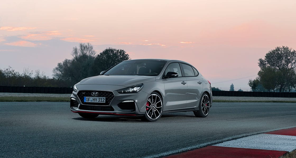 i30 Fastback N  driving