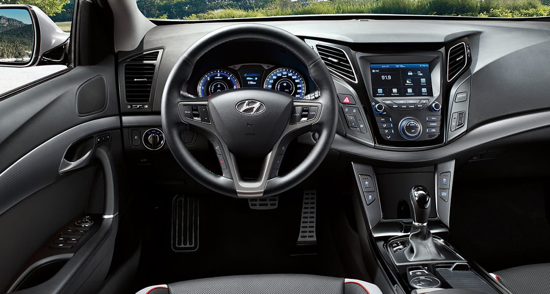 i40 Sedan steering wheel
