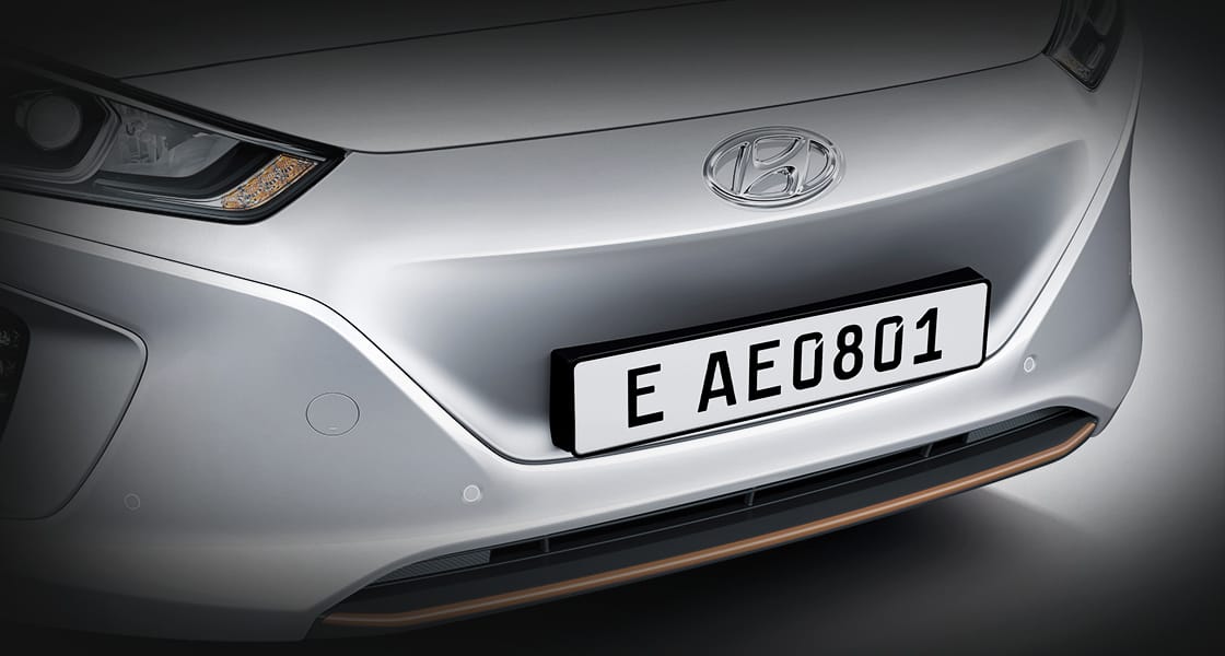 Front part of IONIQ Eclectic with Hyundai Motor Company logo