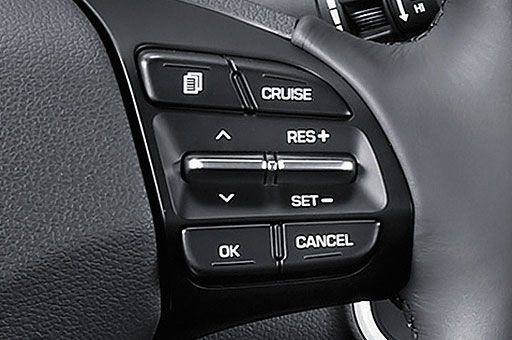 Auto cruise control on the steering wheel