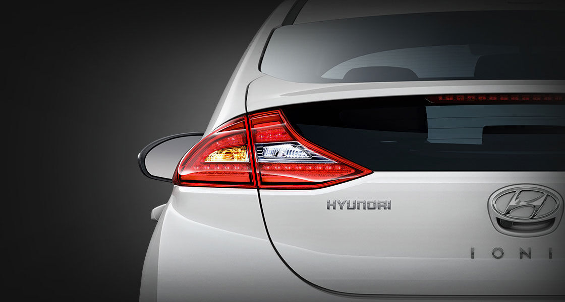 Closer view of rear combination lamp on