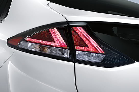 IONIQ plug-in hybrid LED rear combination lamps 