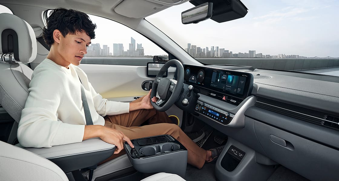 the new ioniq5 1st row simple operation