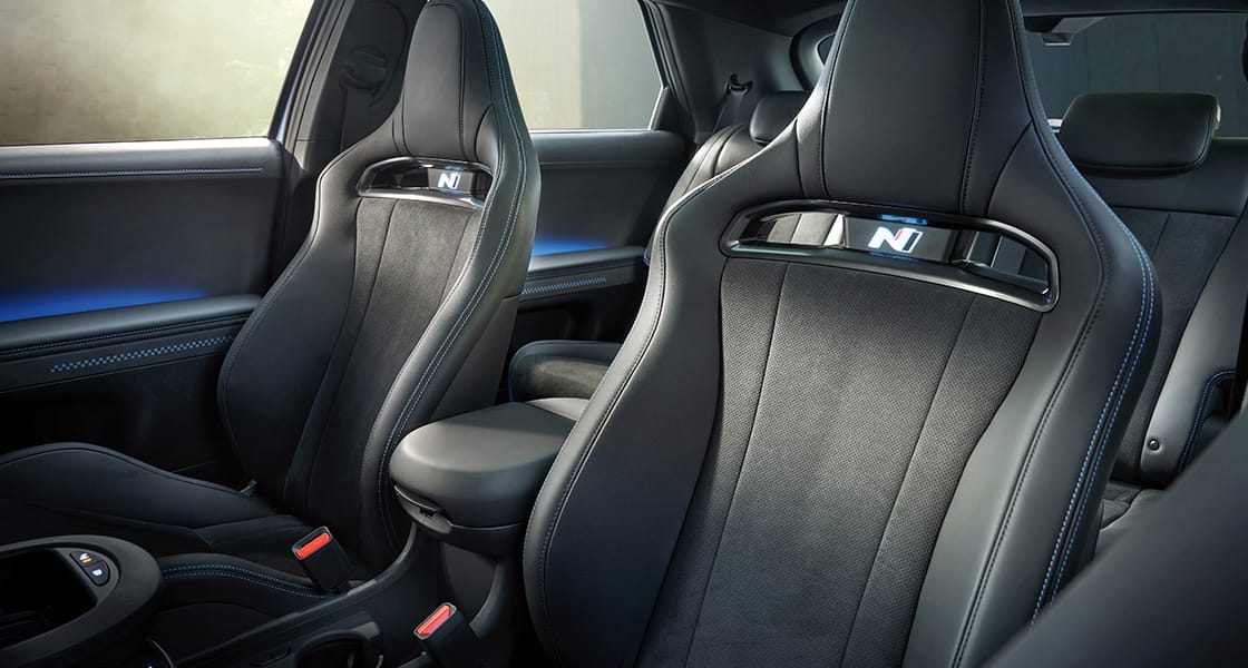 N Hafif Kase Tipi Spor koltuklar gösreli.