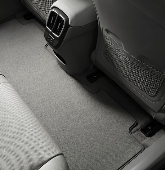 detail legroom photo of IONIQ 6