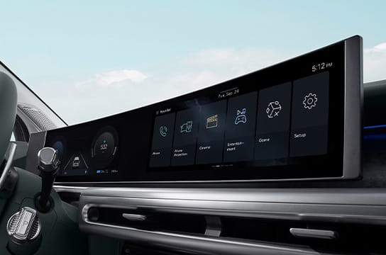 IONIQ 9's Panoramic Curved Display 