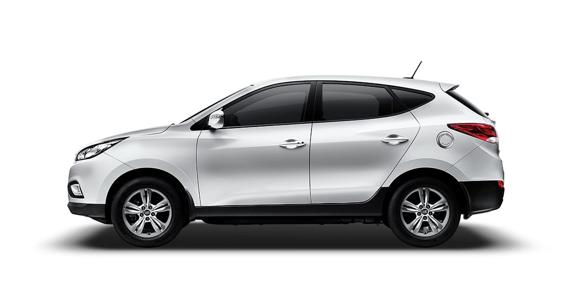 Side view of white ix35 Fuel Cell