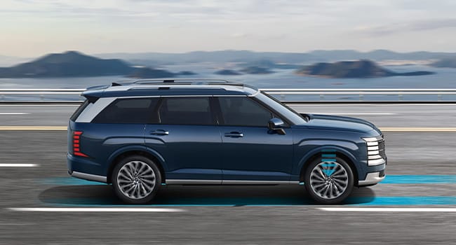 The all-new PALISADE driving smoothly on the bridge