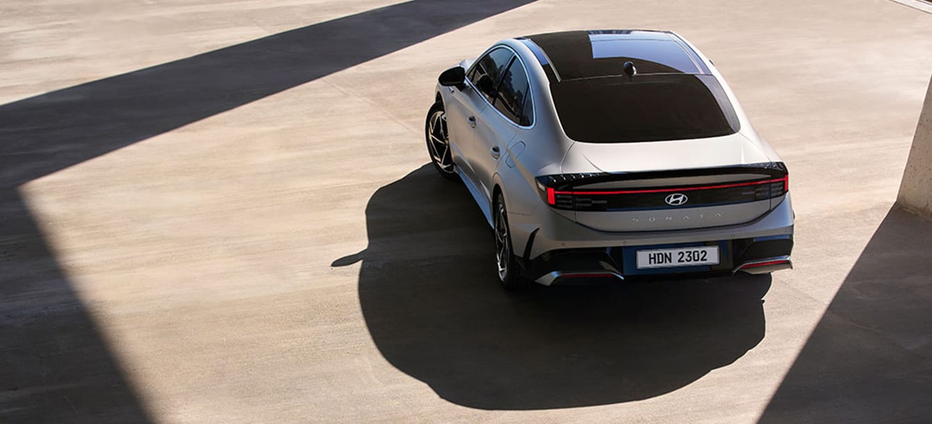 Rear image of gray The new SONATA