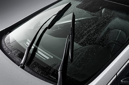 Windshield wiper blades with rain sensor