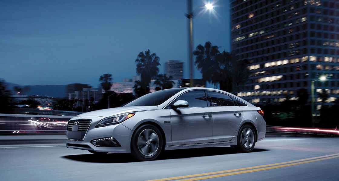 Sonata plug hotsell in hybrid range
