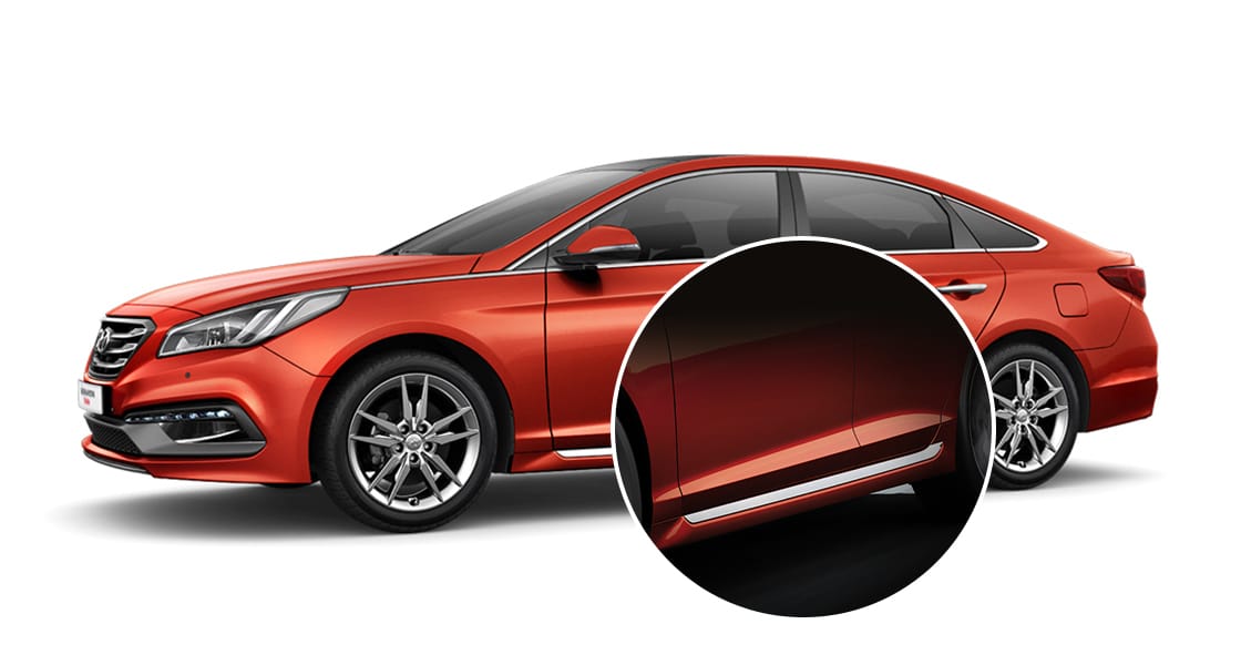 Closer view of waistline molding