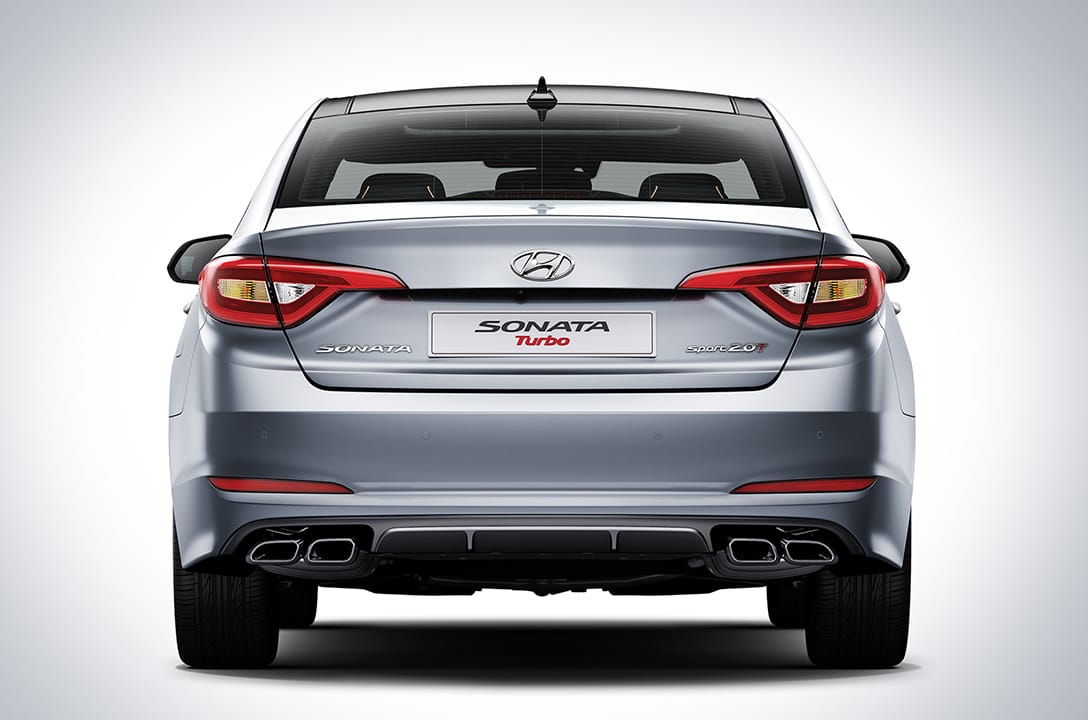 Closer view of rear exterior of Sonata Turbo