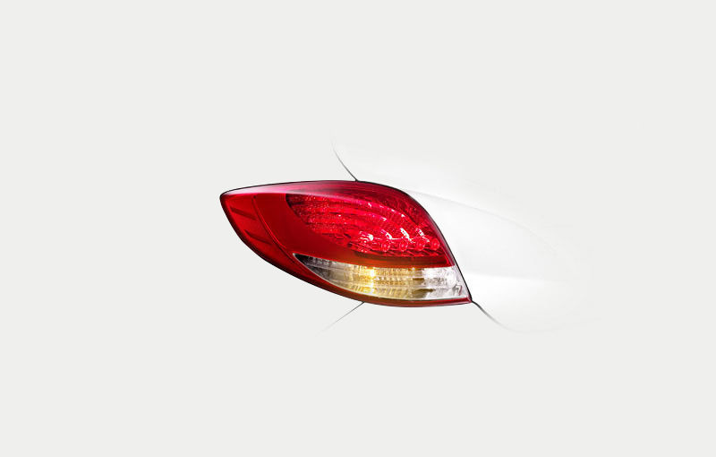 Closer view of rear combination lamp