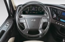 imagen mirando hacia el frente de volante de la dirección y grupo de instrumentos