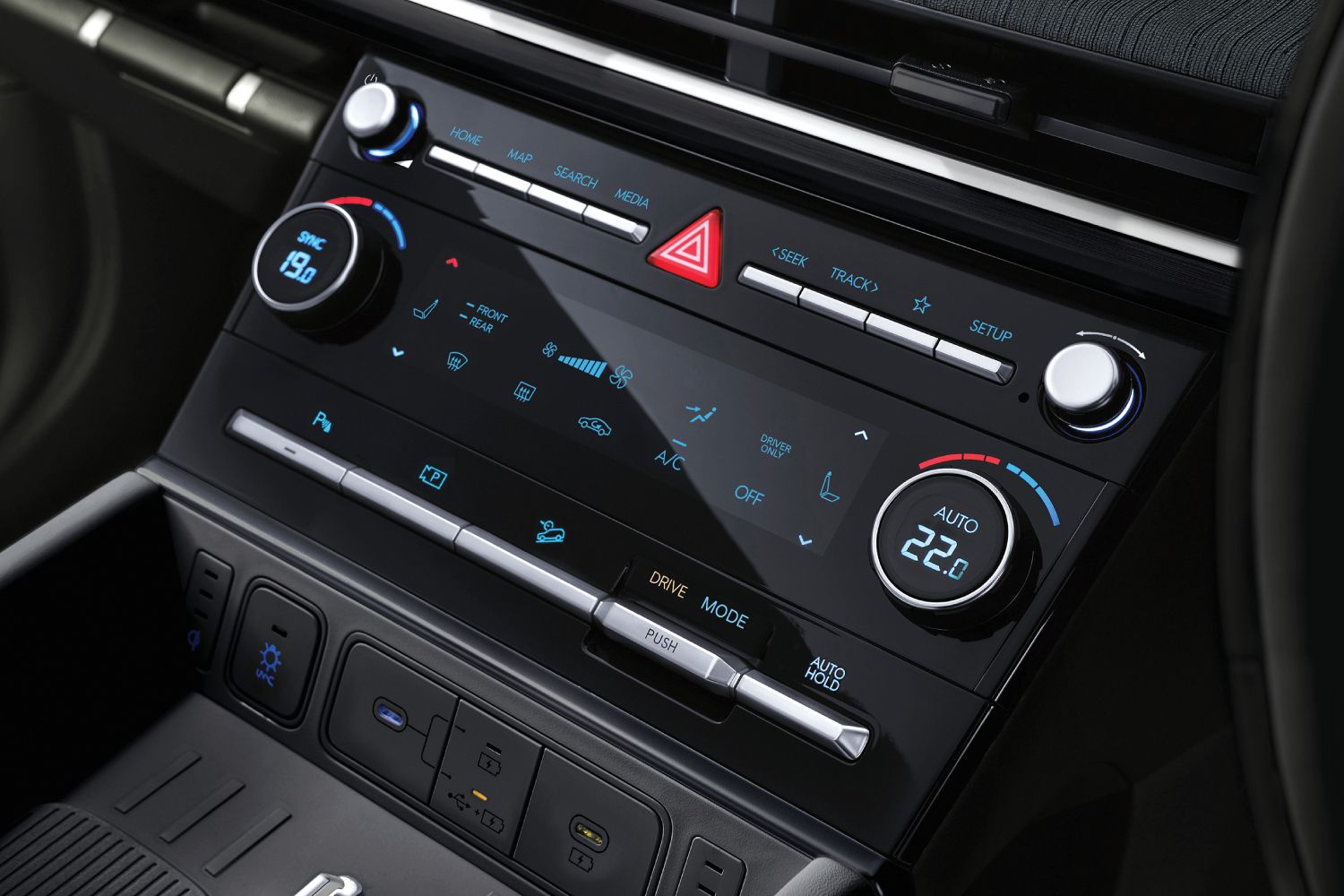 6.6” Touch-type Climate control
