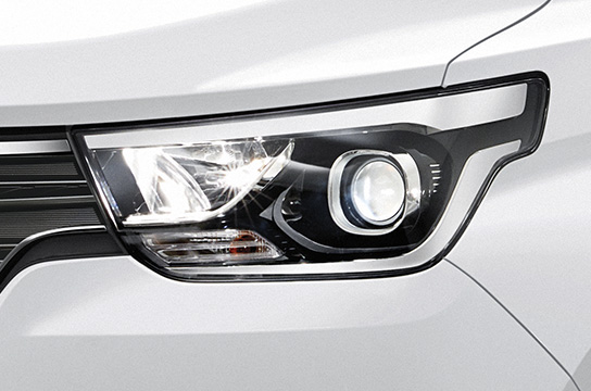 Closer view of gray H-1's headlamp