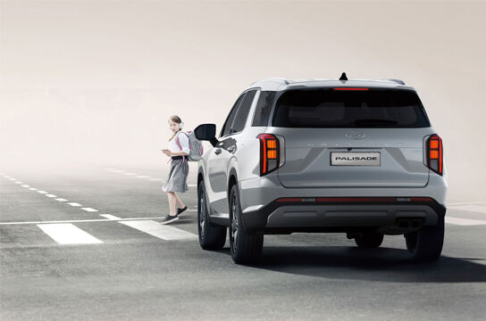 Forward Collision-avoidance Assist (FCA)​ with Junction Turn