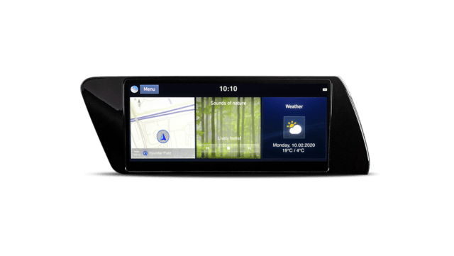 Hyundai i20'nin mevcut rotayı, müziği ve hava durumunu gösteren 10,25 inç'lik orta dokunmatik ekranı