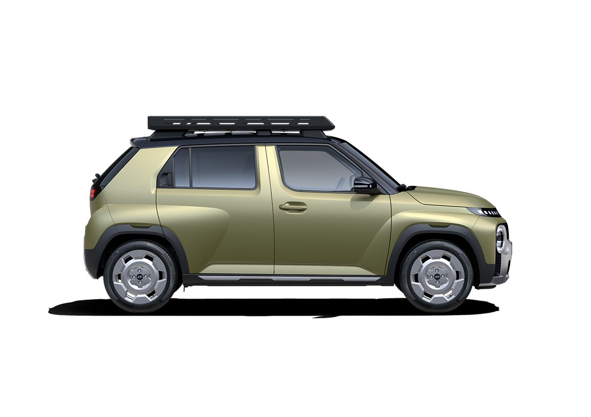 Hyundai INSTER Cross donanım seviyesi özel tasarımlı tamponlar ve dayanıklı tampon altı koruma kaplamasıyla öne çıkıyor.