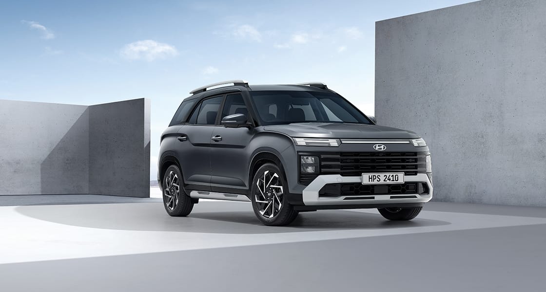 creta grand side view