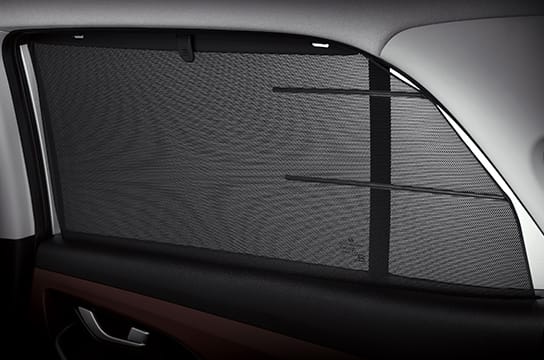 منفذ شحن USB خلفي