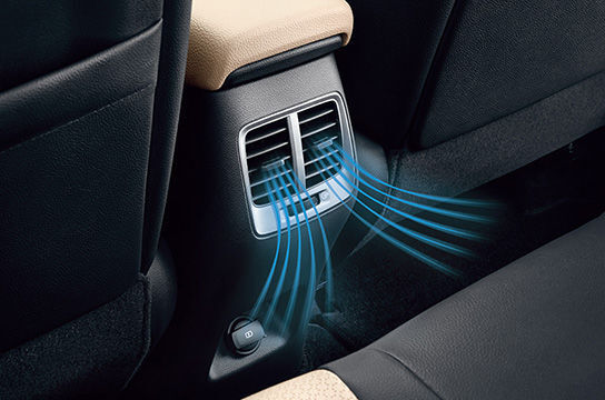 Connectivity (USB/AUX)