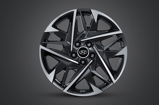 Azera 19 inch alloy wheel