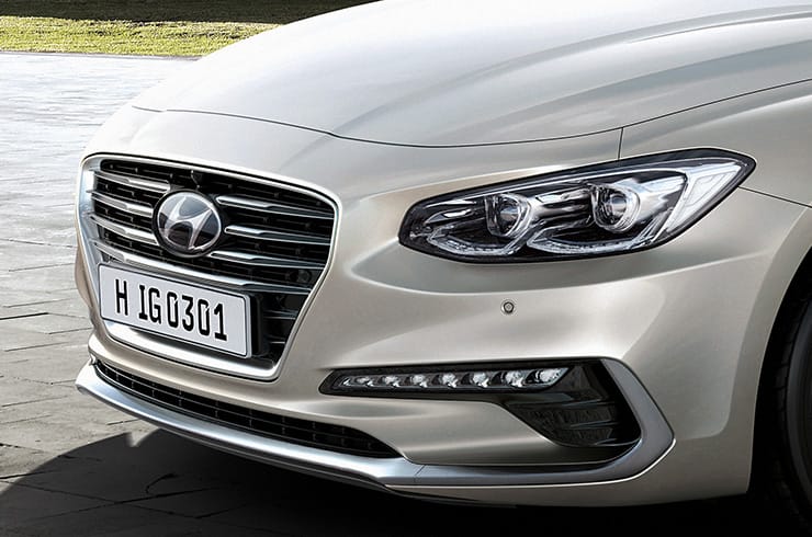 Beige Azera front view