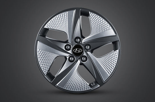 IONIQ hybrid 17" alloy wheels