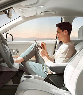 ioniq5-ne-world-premiere-thoughtfully-designed-interior-m.jpg