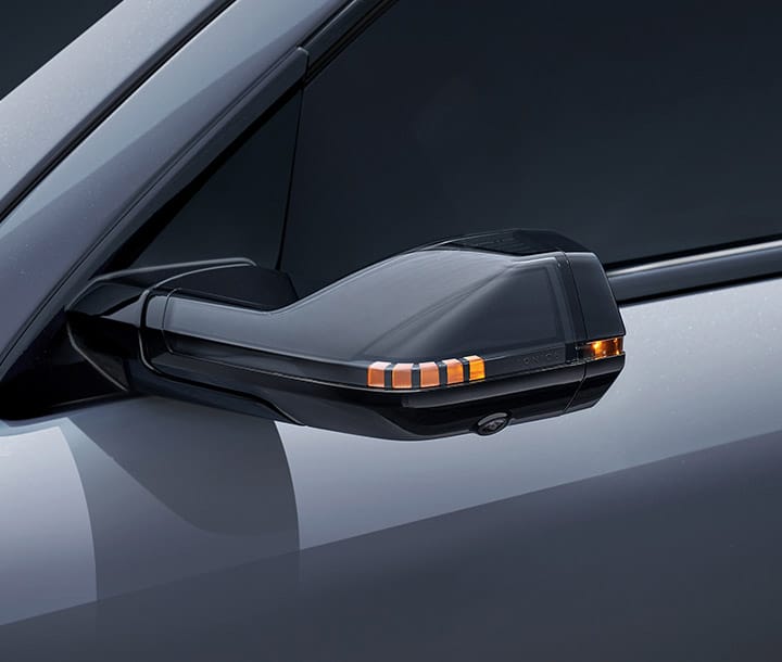 Digital Side Mirror lights of IONIQ 6