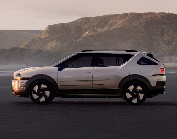 BThe all-new NEXO side cut view