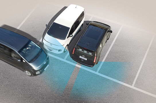 Rear Cross-Traffic Collision-Avoidance Assist (RCCA)