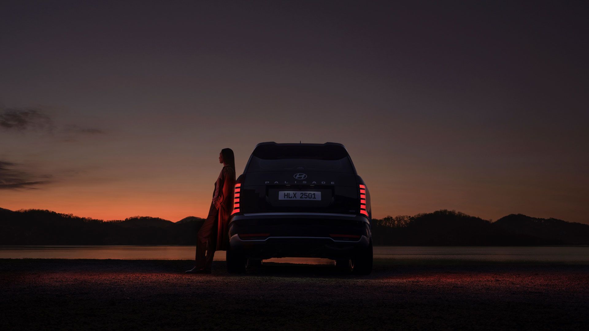 2026 Hyundai Palisade rear exterior view at sunset