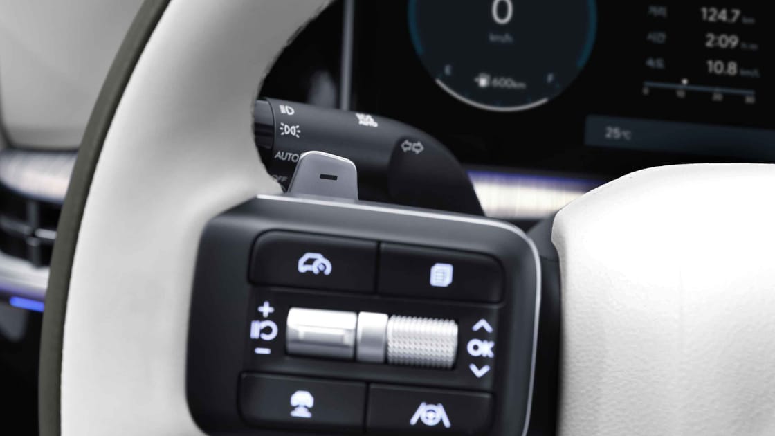 Santa Fe safety and driver-assistance technology in use