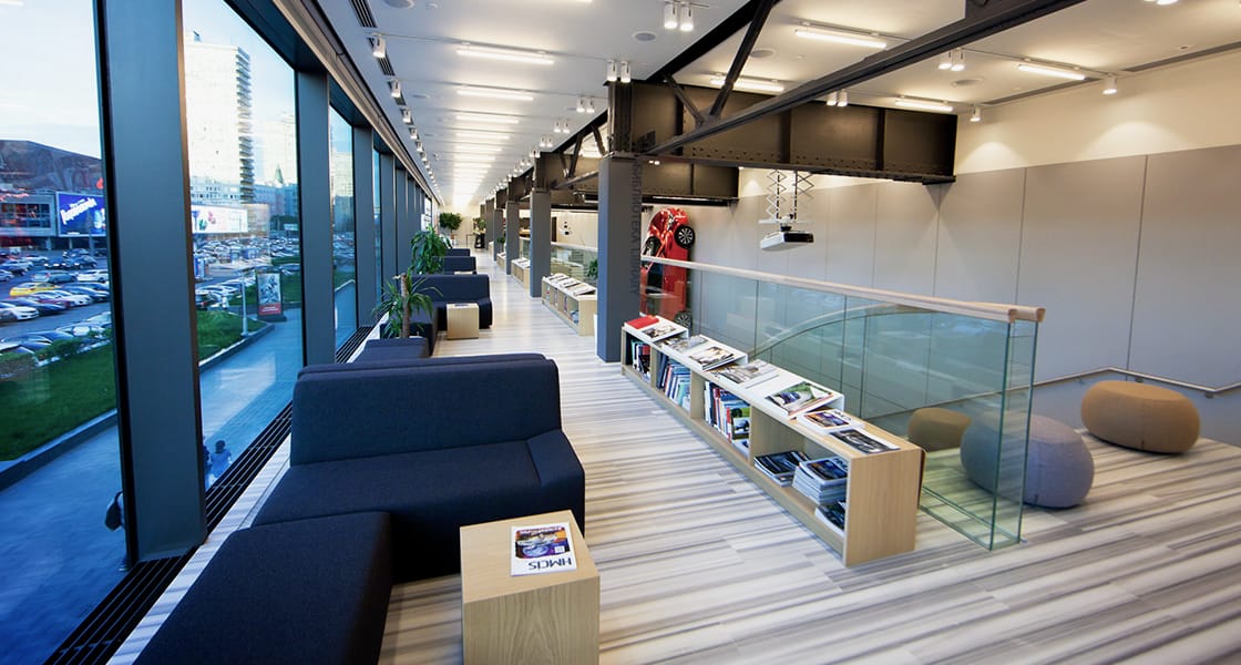 panoramic interior view of the motorstudio moscow library with