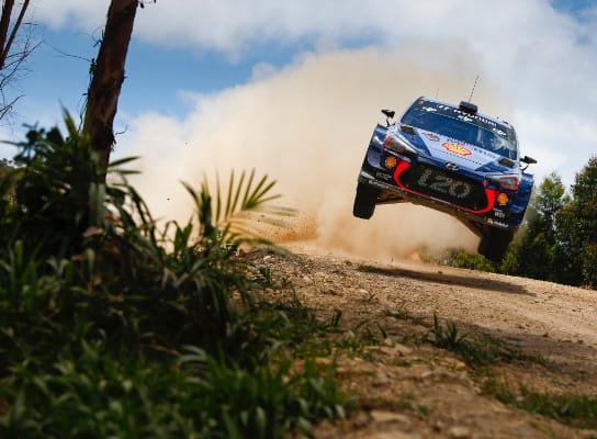 i20 coupe take off