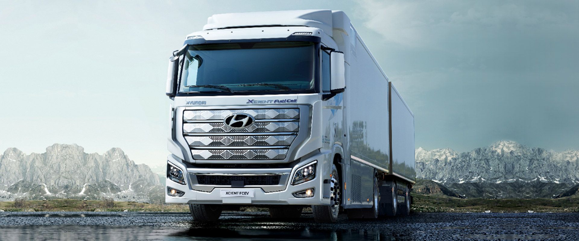 World’s First Fuel Cell Heavy-Duty Truck, Hyundai XCIENT Fuel Cell, Heads to Europe for Commercial Use