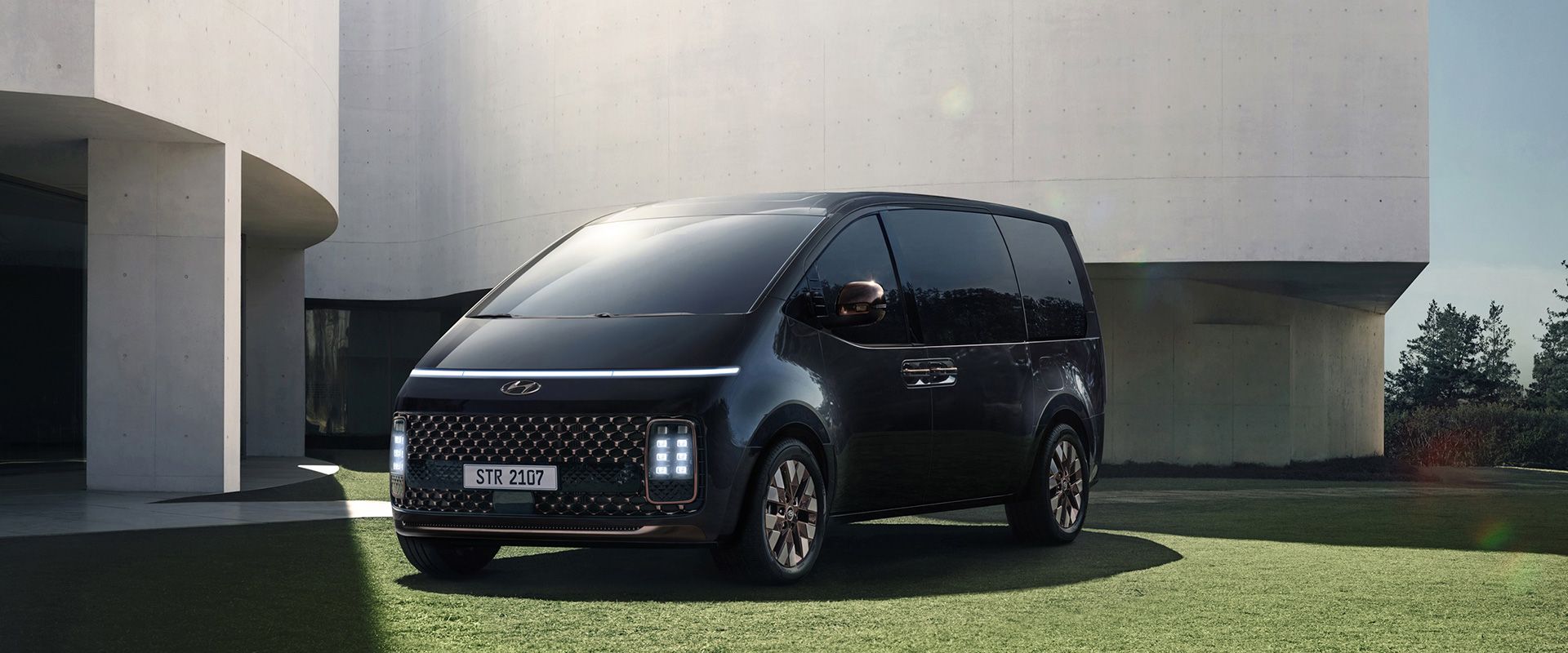 Hyundai Motor’s STARIA MPV Debuts, Pioneering Future of Mobility with Safety and Versatility