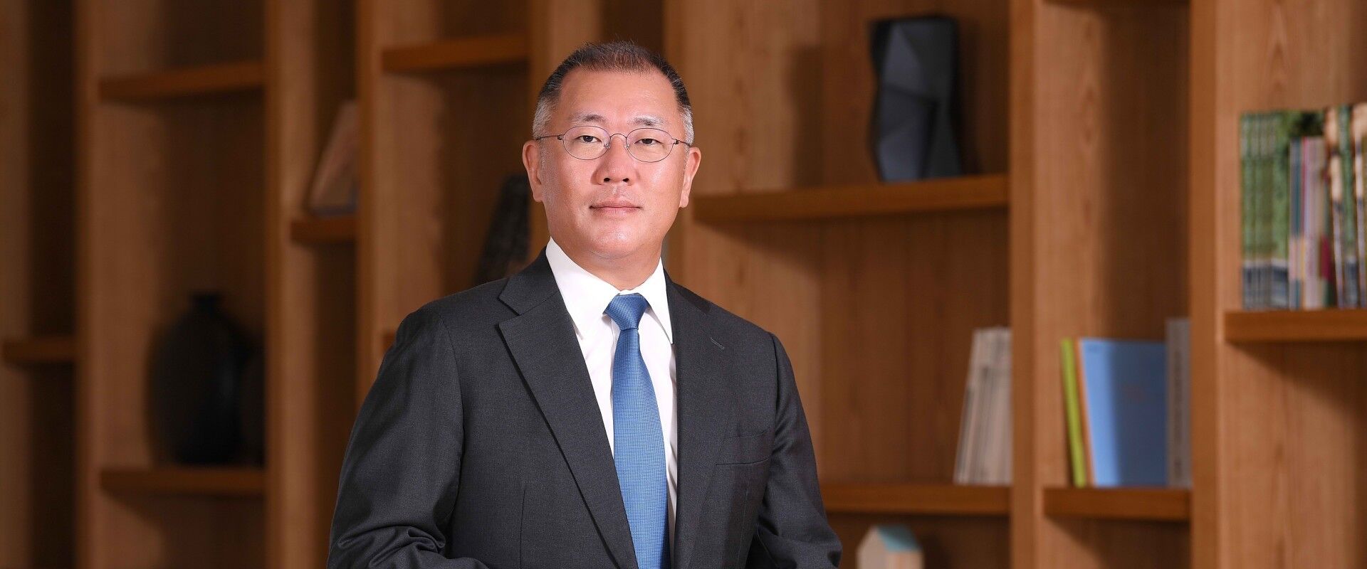 Hyundai Motor Group Executive Chair Outlines Direction for 2022 in Metaverse New Year Address
