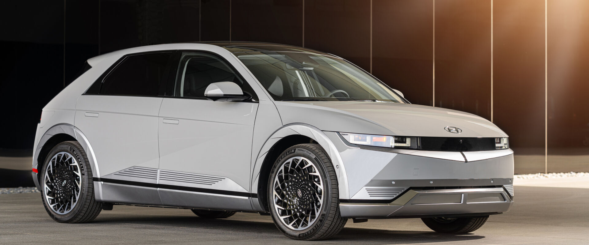 Hyundai IONIQ 5 and Palisade Named 2022 CarBuzz Award Winners 