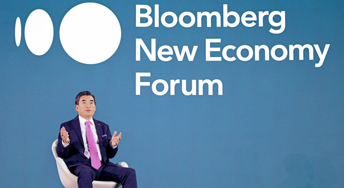 President Shin at BNEF Plenary Session