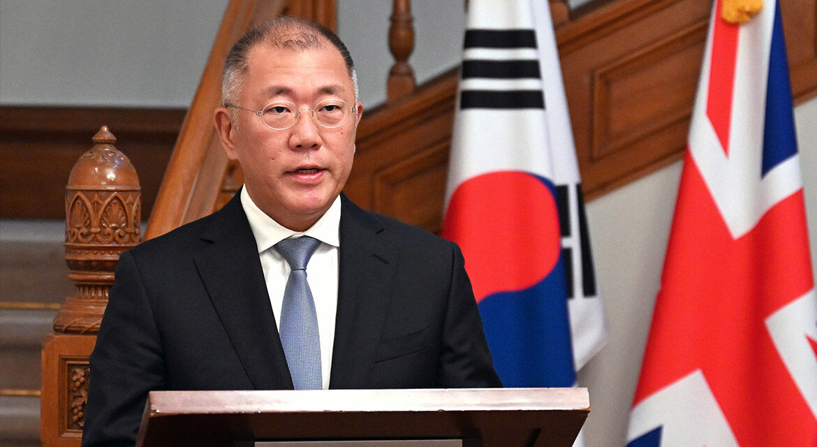 Hyundai Motor Group Executive Chair Euisun Chung awarded Commander of the Order of the British Empire (CBE)	