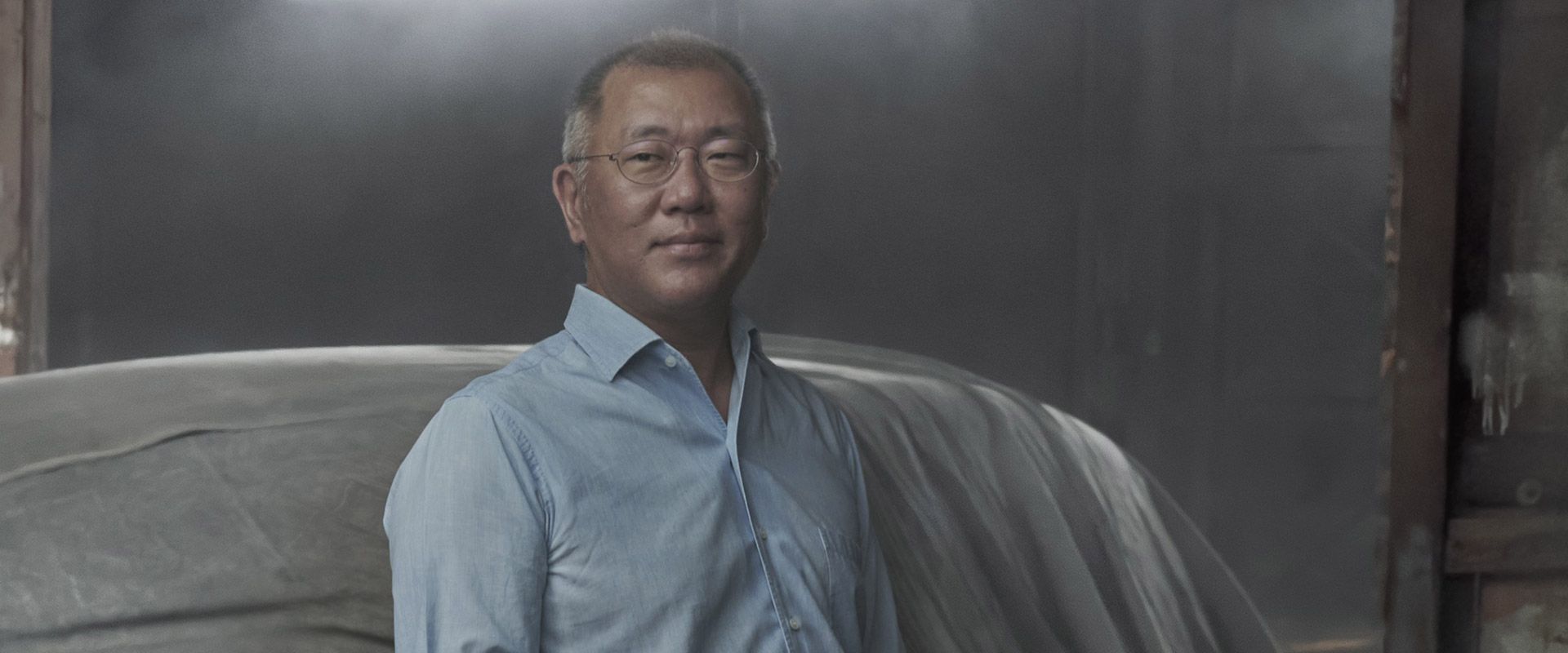 Euisun Chung, Executive Chair of Hyundai Motor Group in California (2021 © Annie Leibovitz)