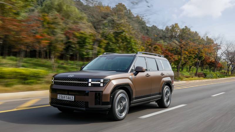 Inspire Adventure: The all-new SANTA FE Lauded for Outstanding Performance, Comfort and Features