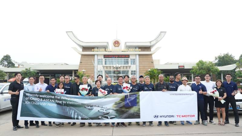 Hyundai Successfully Concludes IONIQ 5 ASEAN Tour Showcases EV Confidence and Cost-Effective Journey