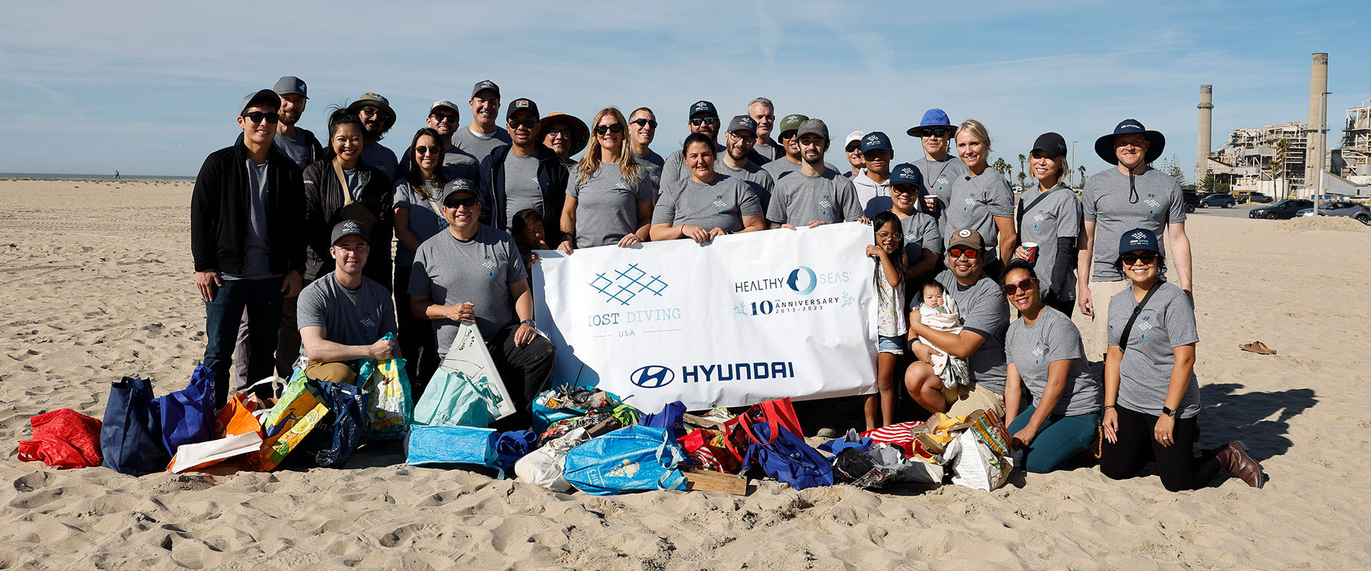 Hyundai Motor America, Healthy Seas, and Ghost Diving USA launch expanded partnership in the United States with beach cleanup event in Huntington Beach, Calif. on Dec. 9, 2023. (Photo/Hyundai)