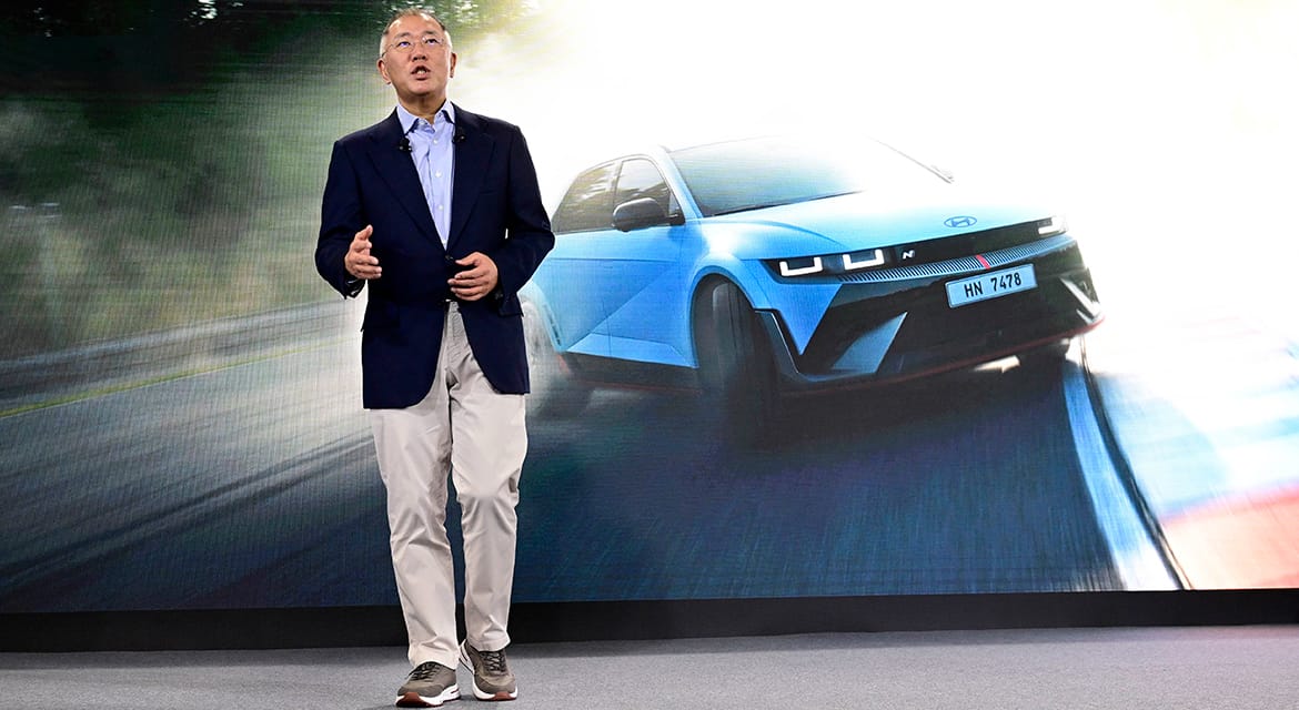 Hyundai Motor Group Executive Chair Euisun Chung addresses the New Year's Message